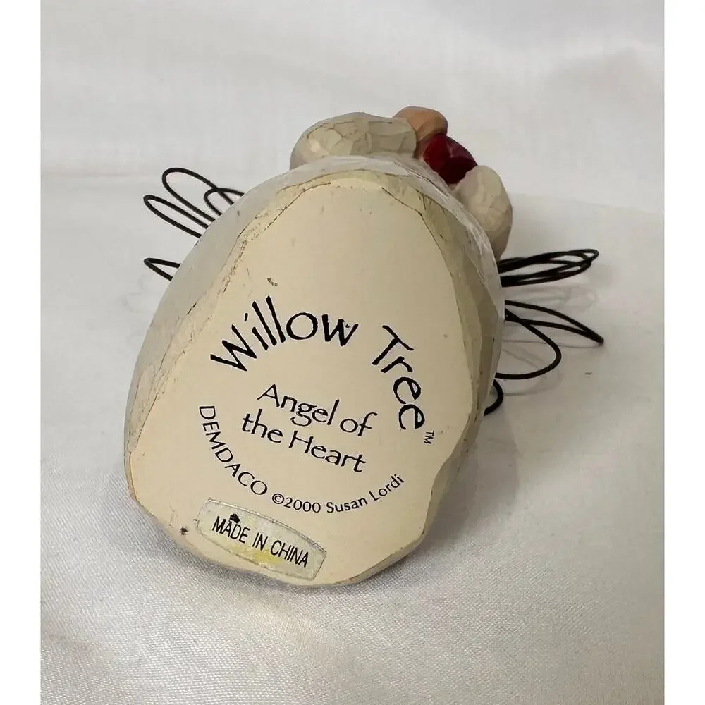 Willow Tree Angel of the Heart Susan Lordi Demdaco 2000 Figurine Collectible